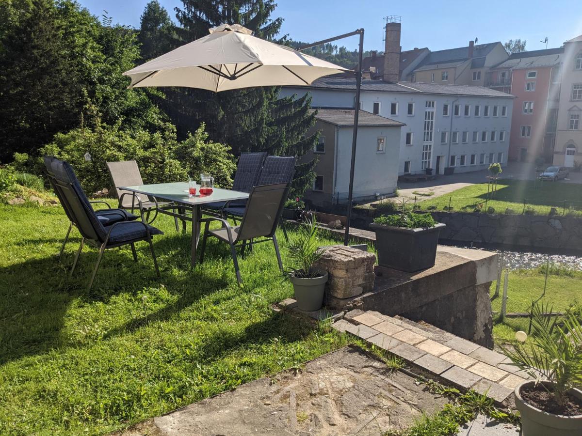 Urlaubstraum Mit Pool, Terrasse & Fluss Im Garten - Ut Apartamento Sebnitz Exterior foto